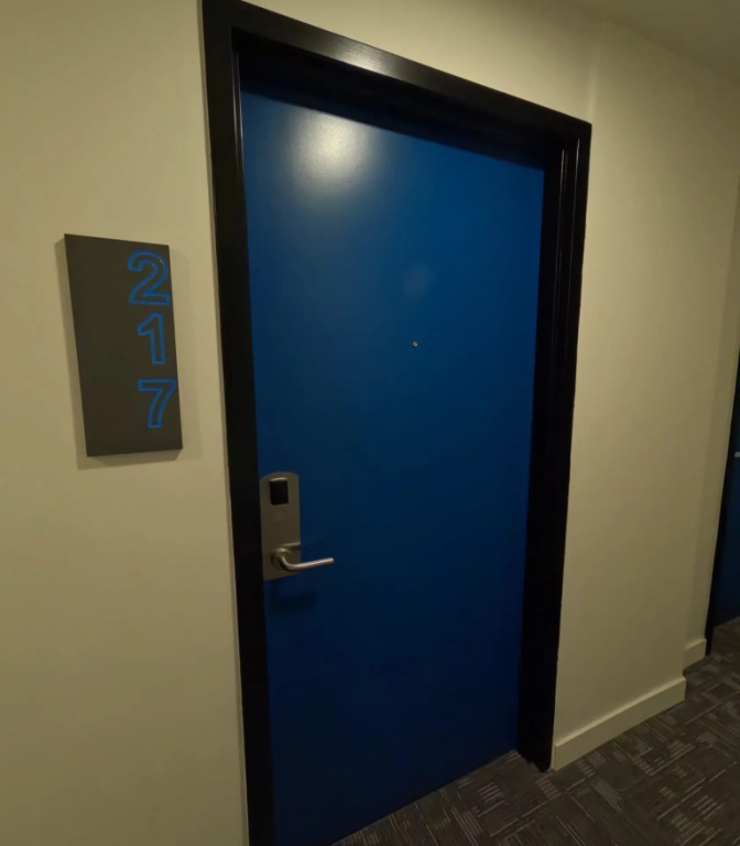 Unit 217 - 1 Bedroom + Den