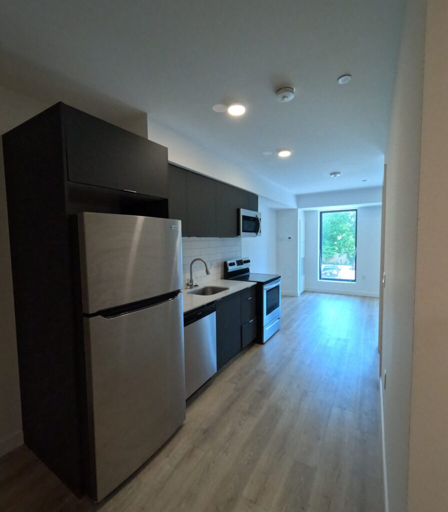 CAEEDAR 1 bedroom plus den apartment building, Cobourg